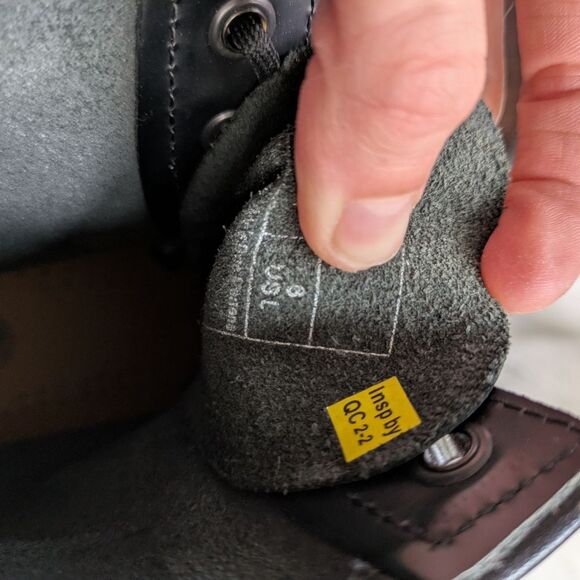 DR. MARTENS 1460 Shiny Smooth Black Leather Womens Boots size 6 - Picture 12 of 14